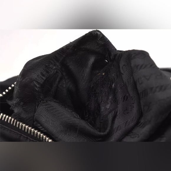β οΈβ₯οΈ Authentic PRADA Vintage Nylon Tessuto Leather Hand Boston Bag β₯οΈβ οΈ - Picture 12 of 16